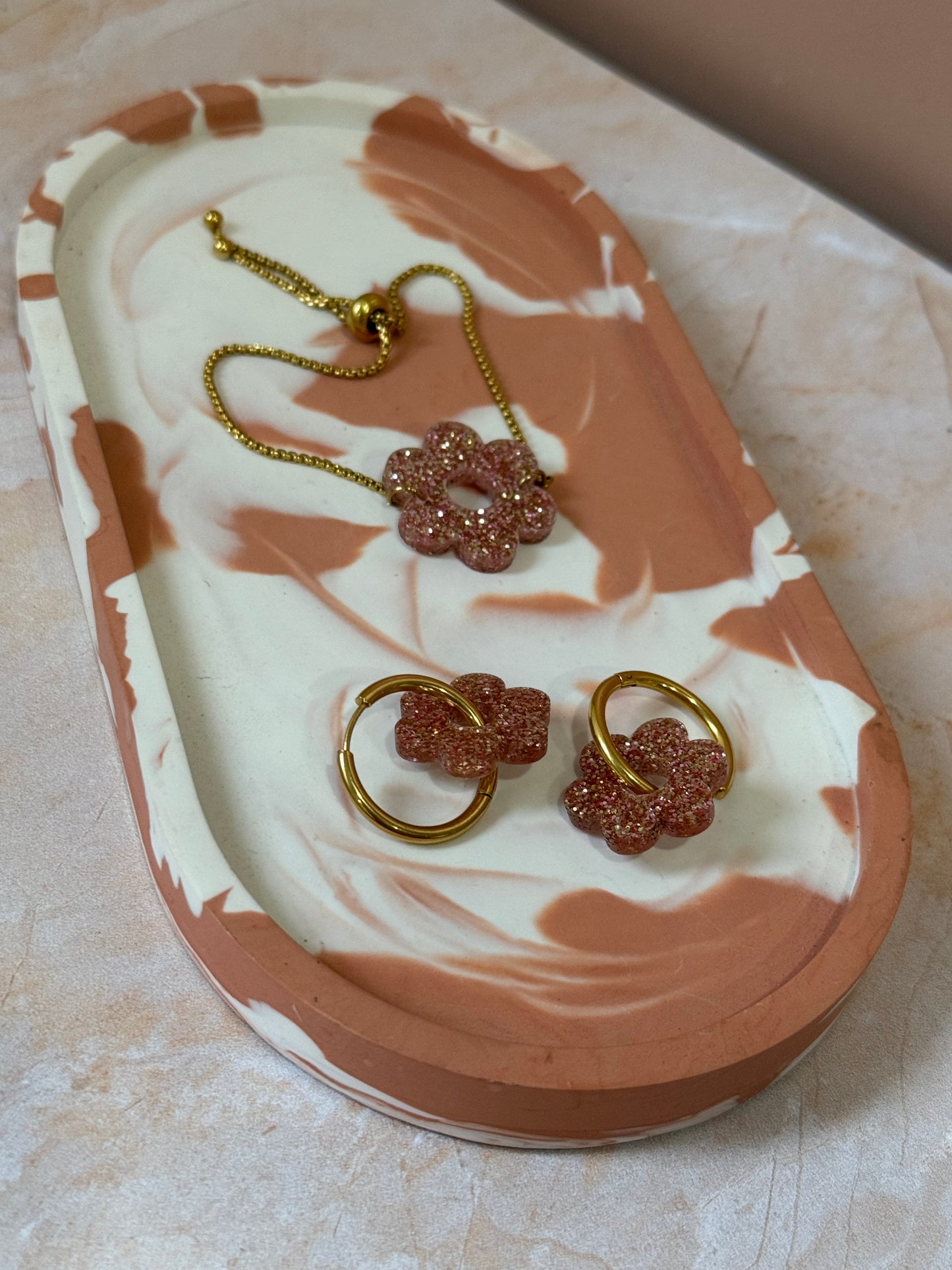 Bracelet Daisy – Élégance Florale & Raffinée