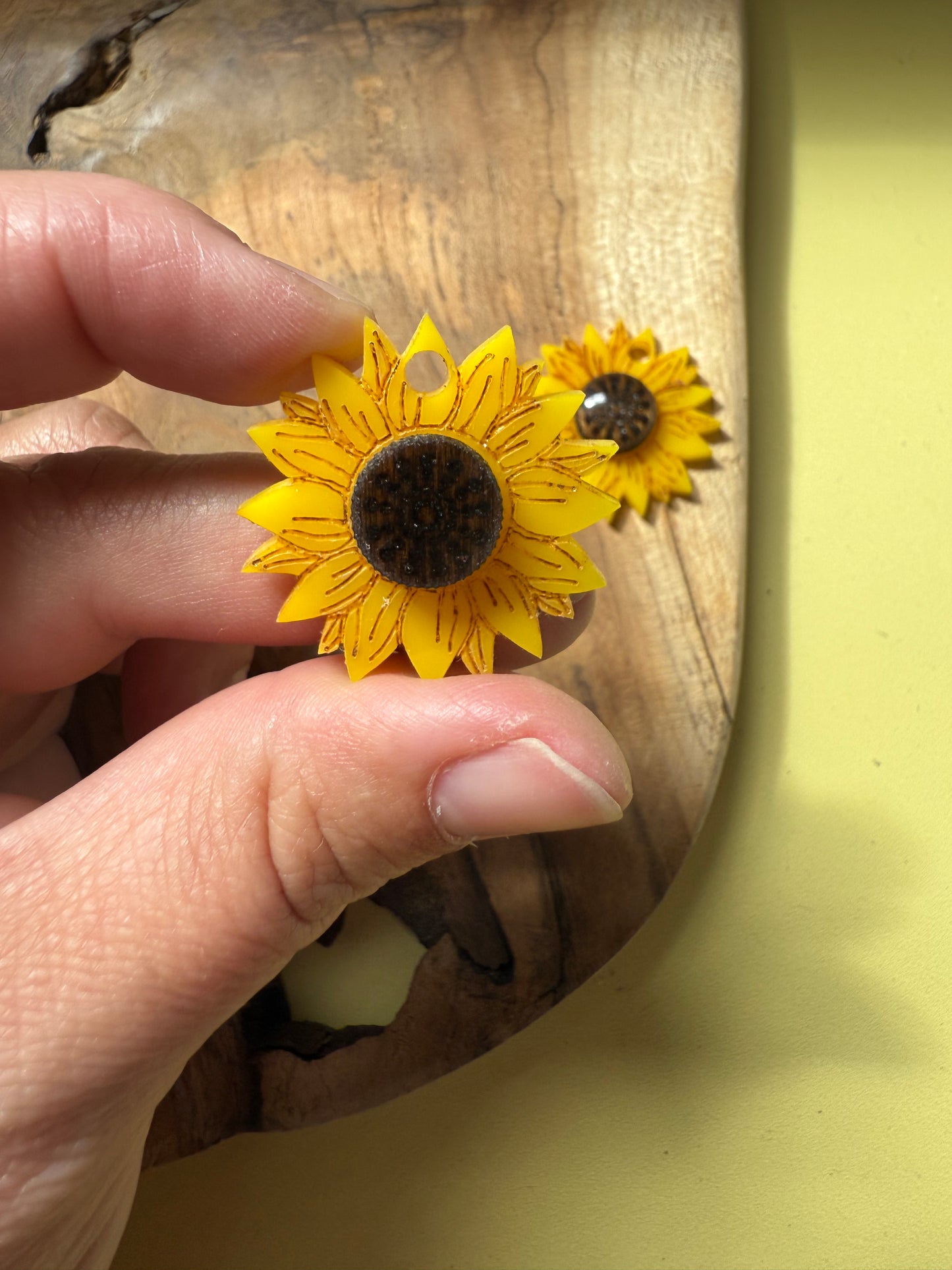 Créoles interchangeables édition d’Août "Les tournesols"