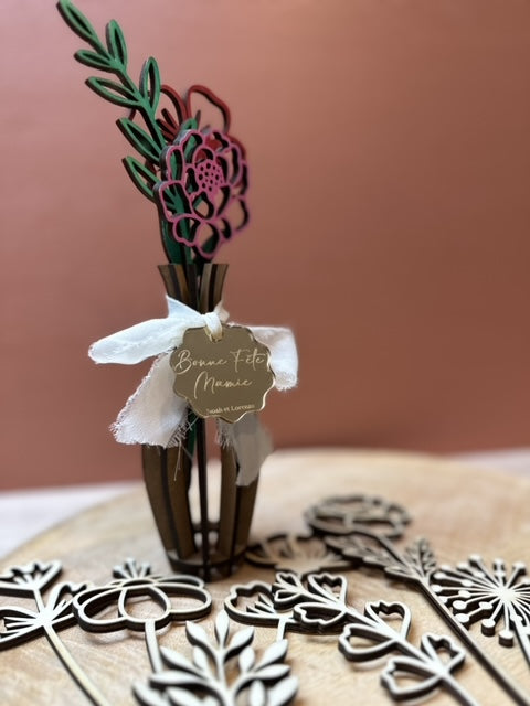 Vase avec ses 3 fleurs à décorer