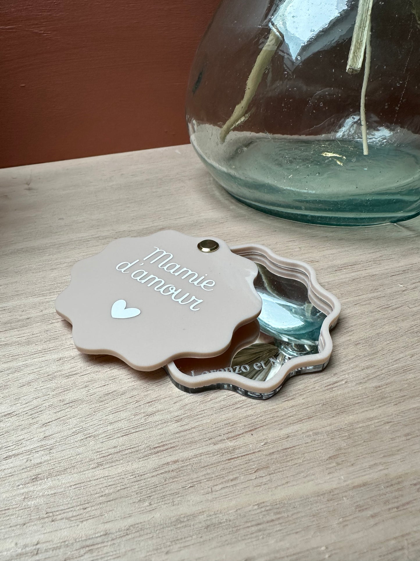 Miroir de poche wavy en plexiglass