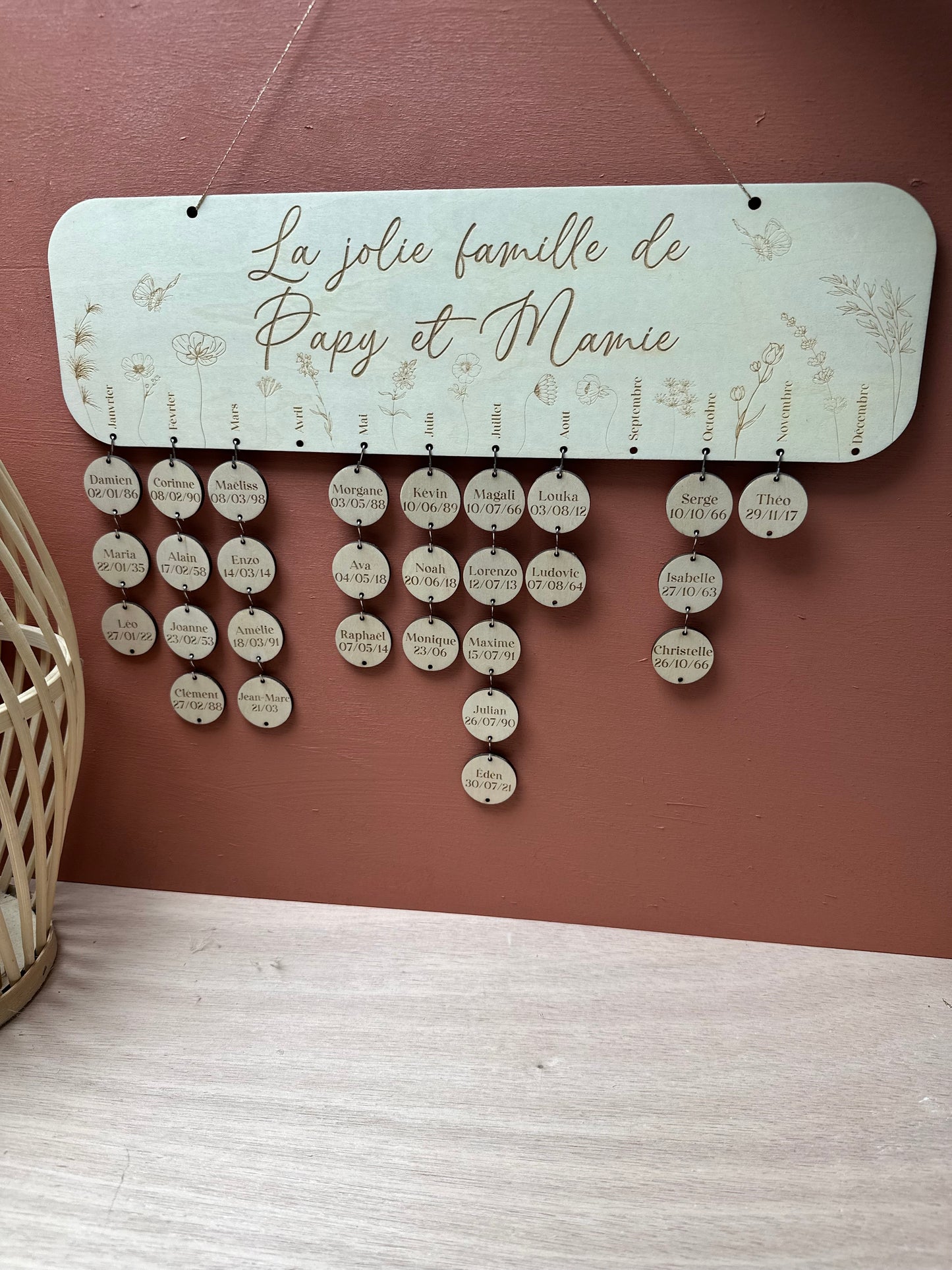 Calendrier anniversaires en bois