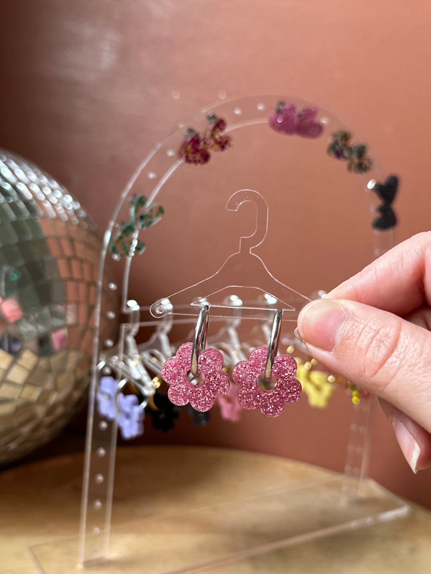 Boucles d'oreilles Créoles mini Daisy pour petite fille