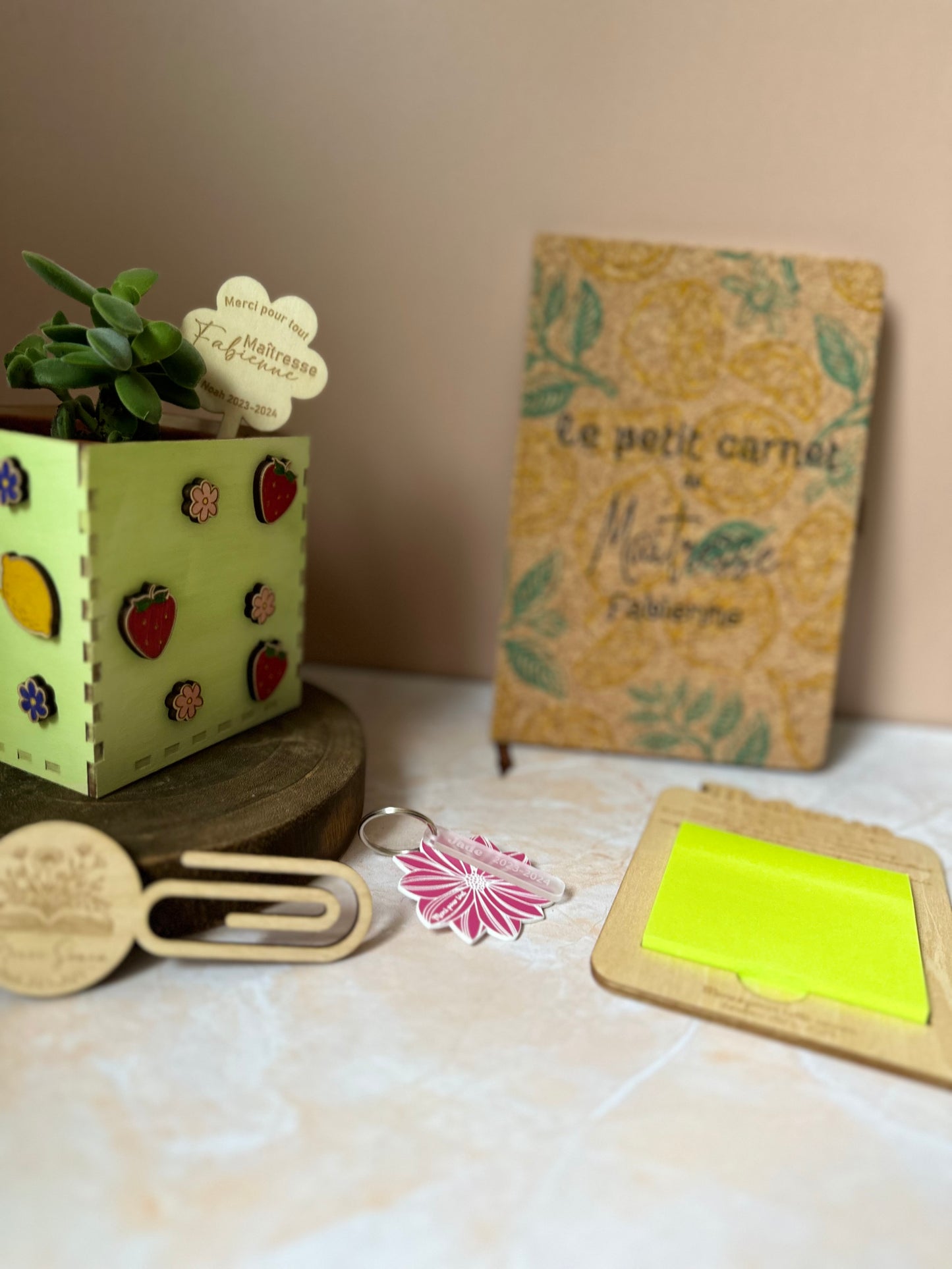 Support post-it fin d'année scolaire