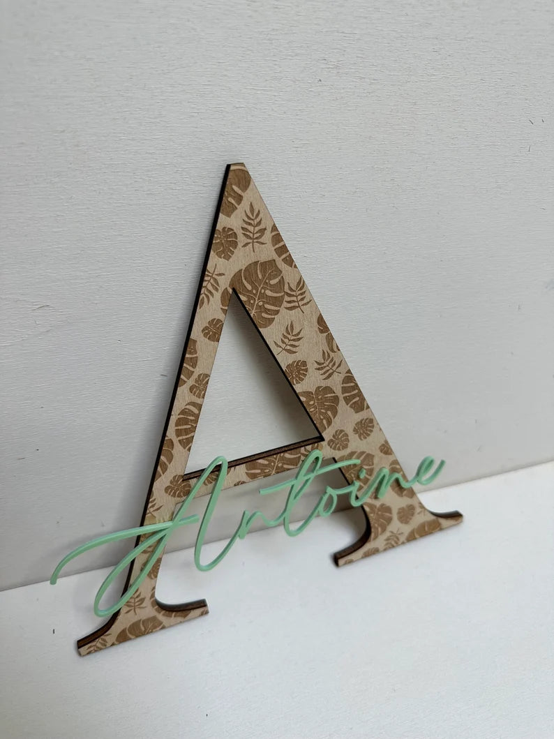 Lettre en bois avec prénom en plexiglass - Thème Jungle
