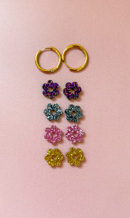Boucles d'oreilles Créoles mini fleurs pour petite fille